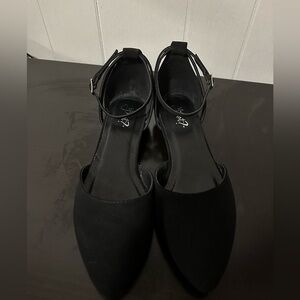 Black heel sandal